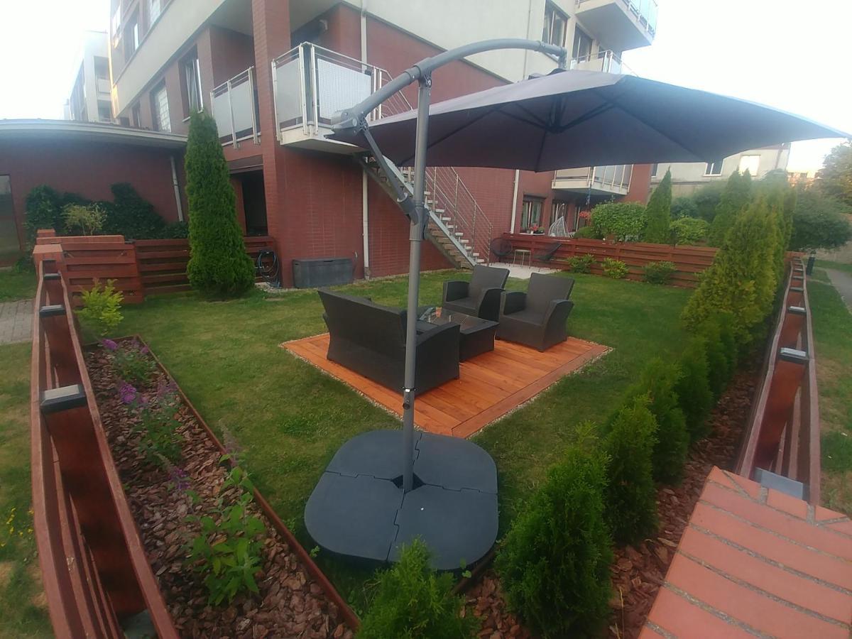 Apartament Jantar Z Ogrodem Kołobrzeg Eksteriør billede